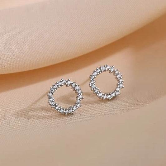 Classic Earring with Timeless Appeal