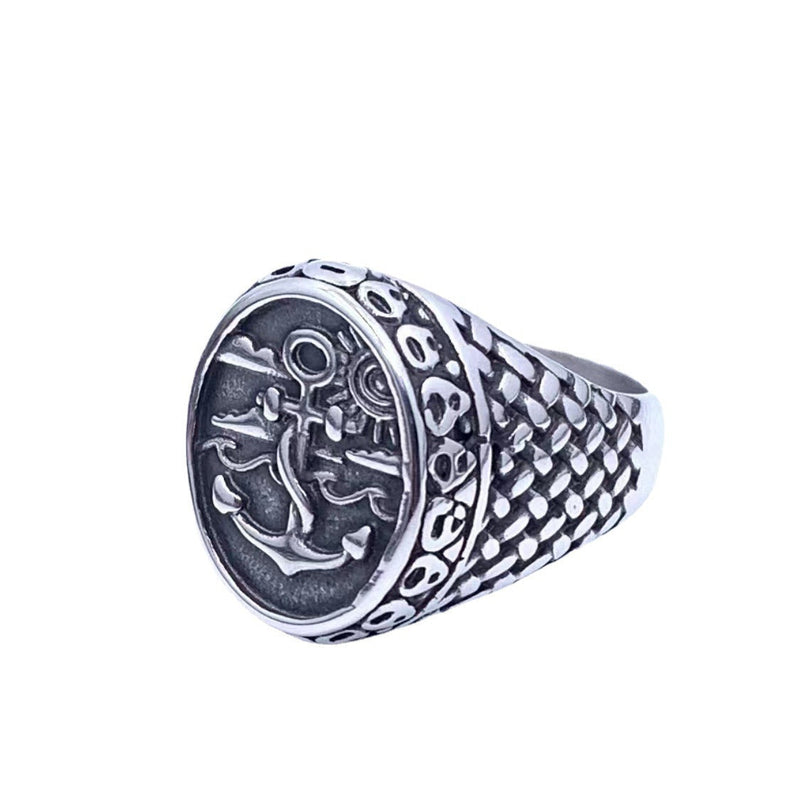 Classic Ring with Timeless Appeal