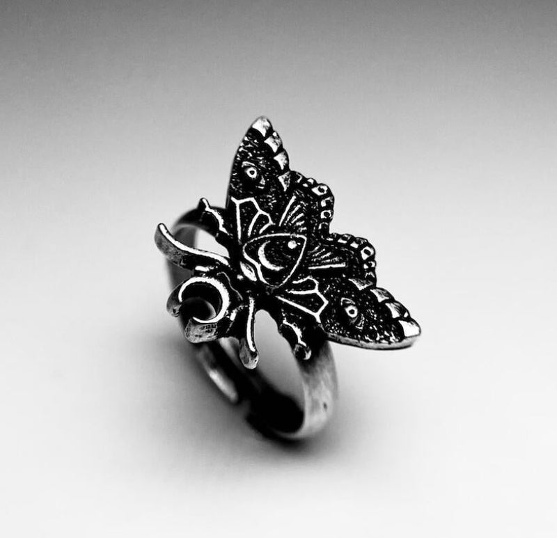 Stunning Ring for Daily Wear