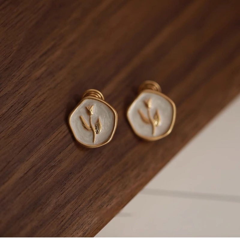 Beautiful Earring with Unique Style
