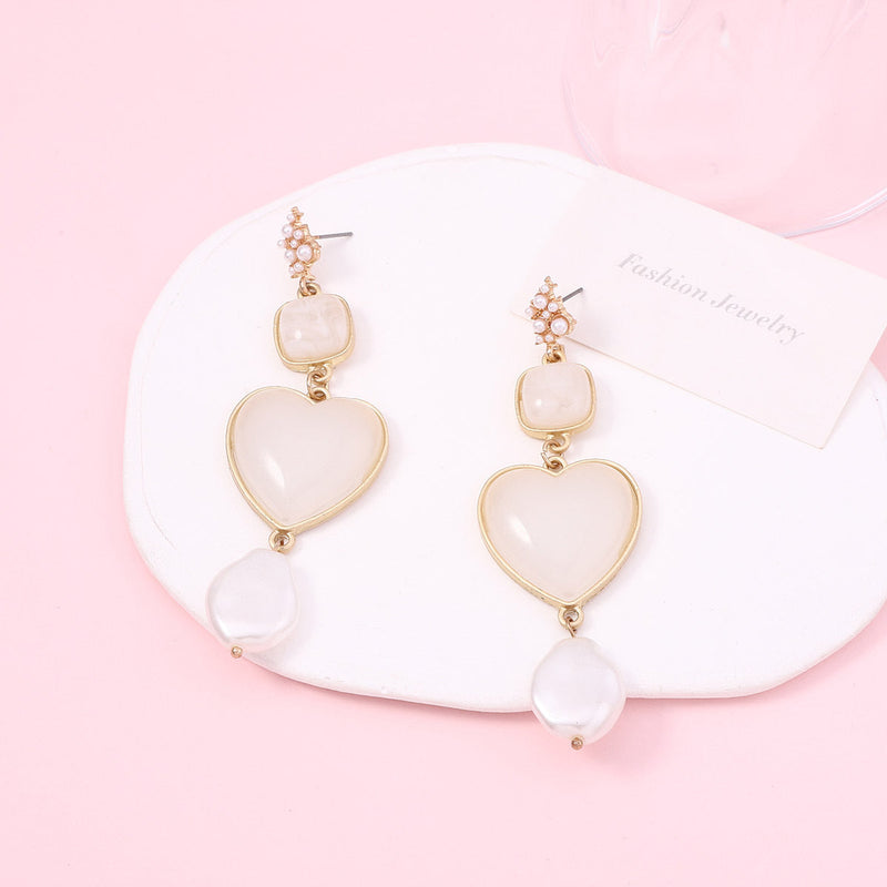 Stunning Pearl Earring for Daily Wear