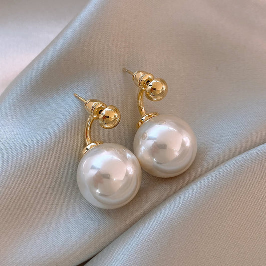Stunning Pearl Earring for Daily Wear