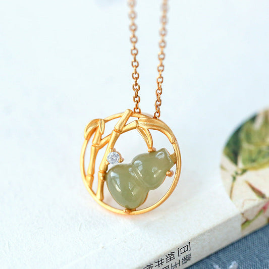 Charming Gold Pendant for Any Occasion