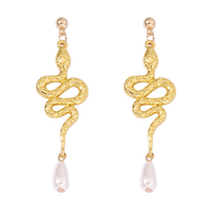 Charming Pearl Earring for Any Occasion