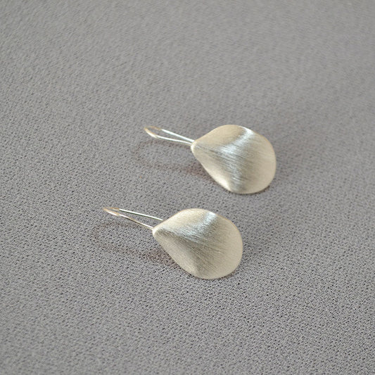 Elegant Silver Earring for Every Occasion