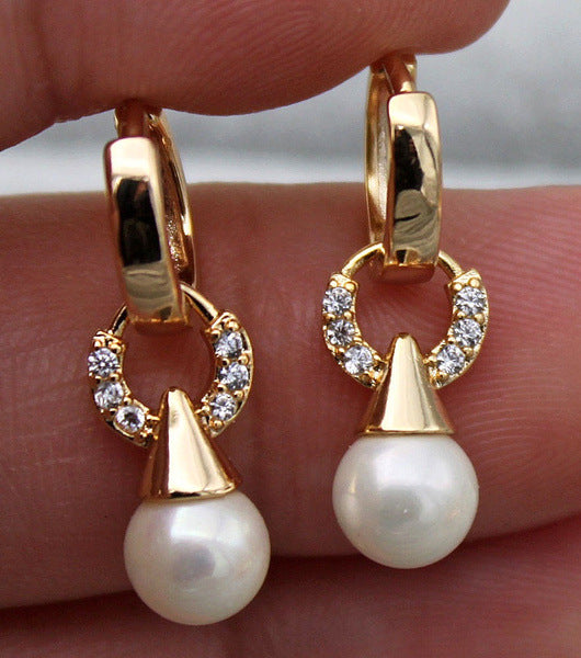 Stunning Gold Earring for Daily Wear