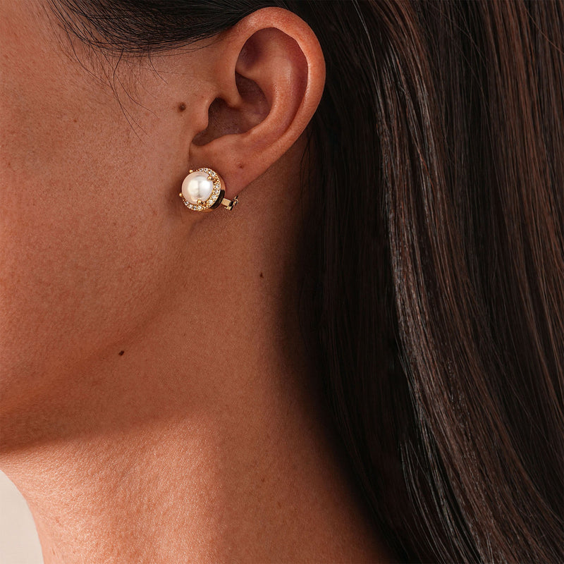 Stunning Pearl Earring for Daily Wear