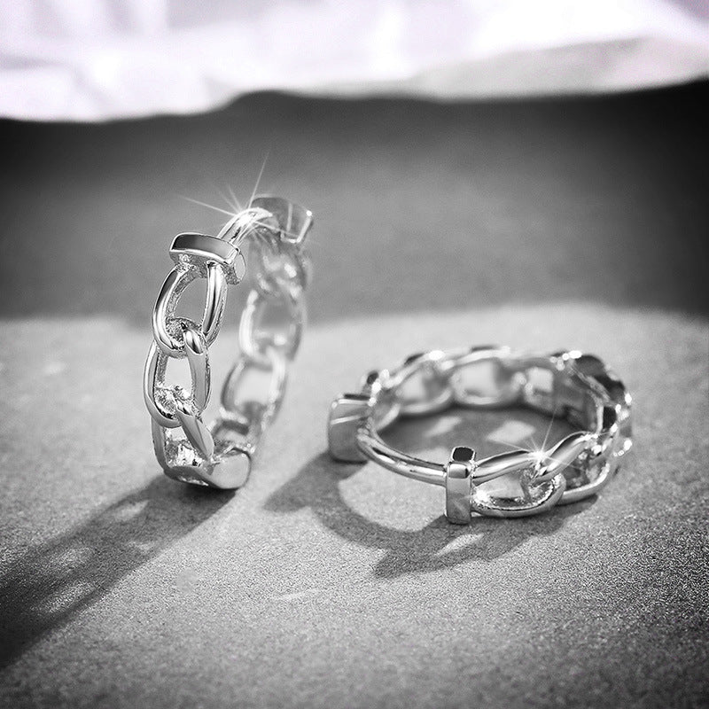 Charming Earring for Any Occasion