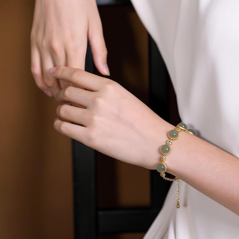 Elegant Silver Bracelet for Every Occasion