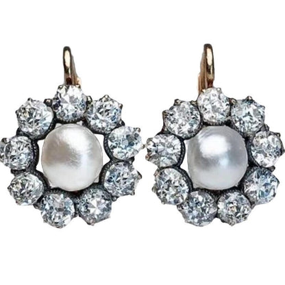 Romantic Pearl Earring for Special Moments