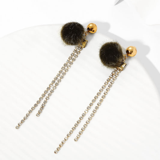 Classic Pearl Earring with Timeless Appeal