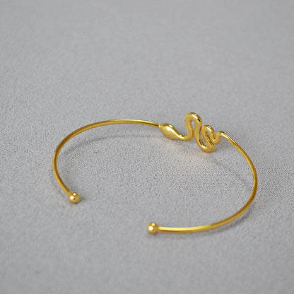 Stunning Gold Bracelet for Daily Wear