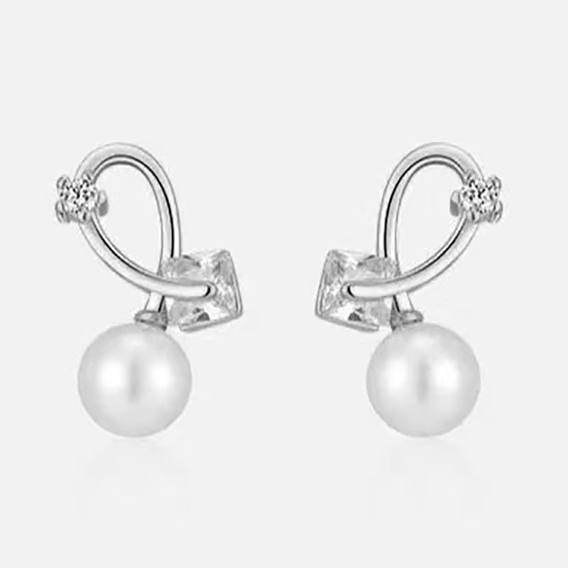 Romantic Pearl Earring for Special Moments
