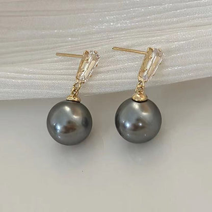 Stunning Pearl Earring for Daily Wear