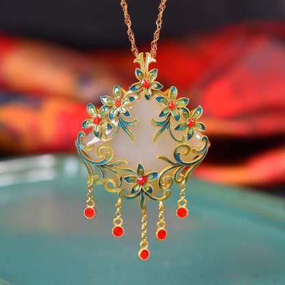 Romantic Gold Pendant for Special Moments