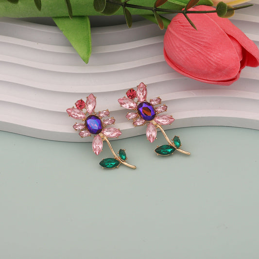 Charming Earring for Any Occasion