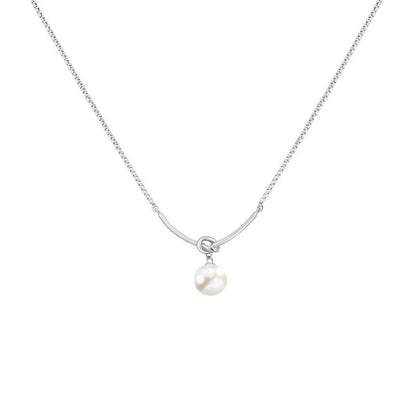 Classic Pearl Necklace with Timeless Appeal