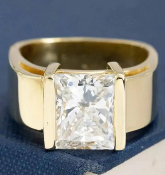 Stunning Ring for Daily Wear
