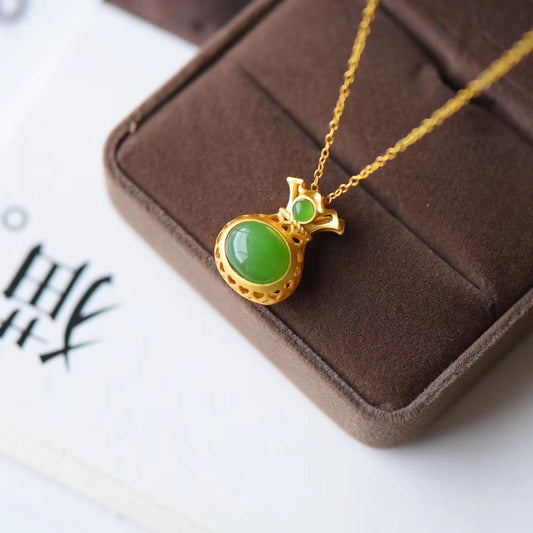 Romantic Gold Necklace for Special Moments