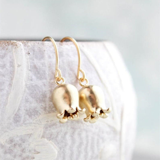 Elegant Gold Earring for Every Occasion