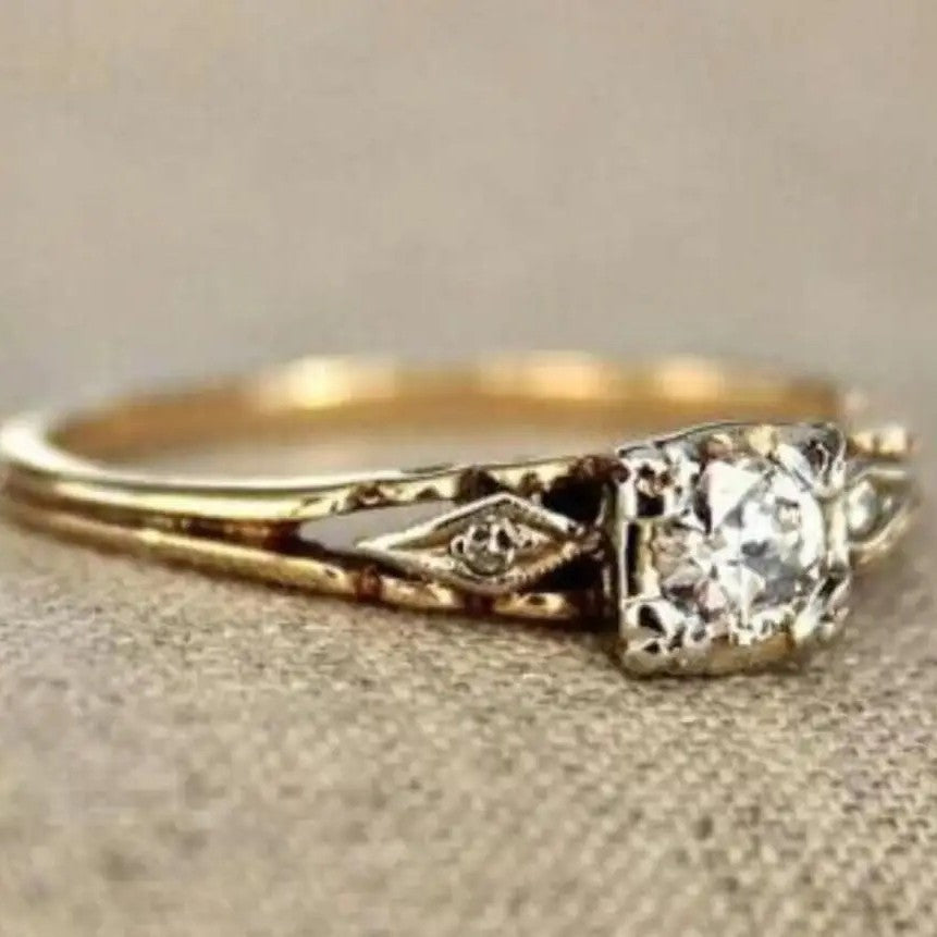 Stunning Gold Ring for Daily Wear