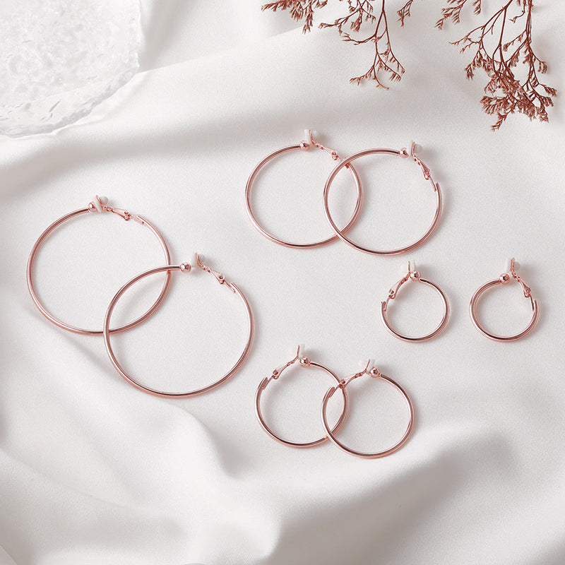 Beautiful Gold Set with Unique Style