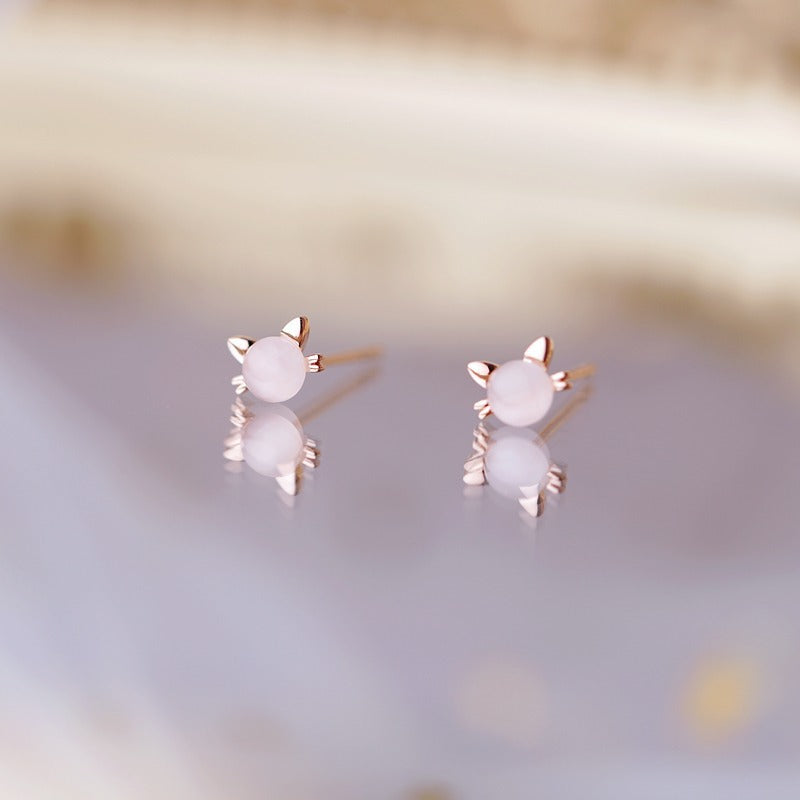 Beautiful Pearl Earring with Unique Style