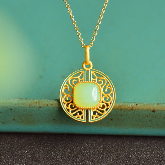 Stunning Silver Necklace for Daily Wear
