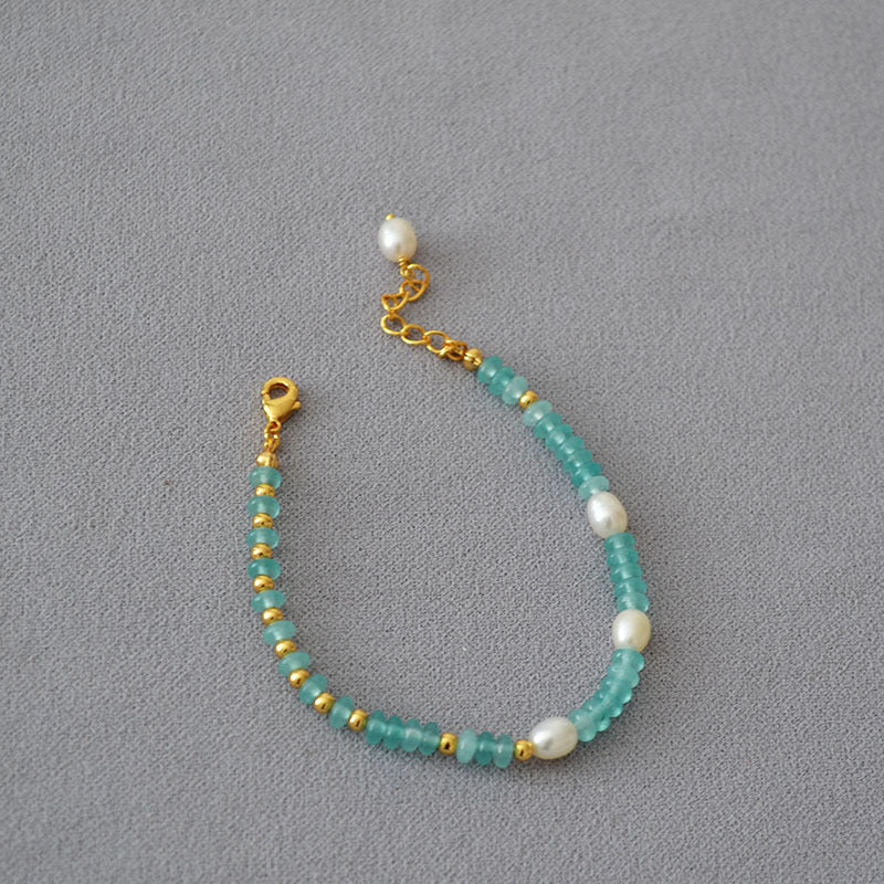Romantic Pearl Necklace for Special Moments