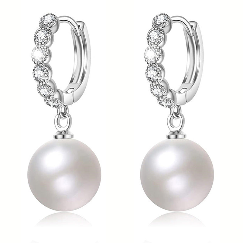 Classic Pearl Earring with Timeless Appeal
