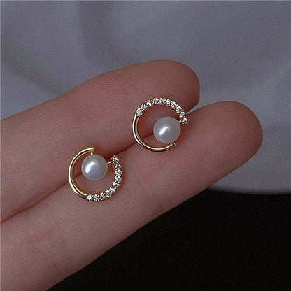Beautiful Pearl Earring with Unique Style
