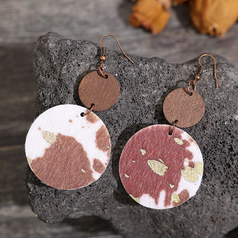 Charming Gold Earring for Any Occasion