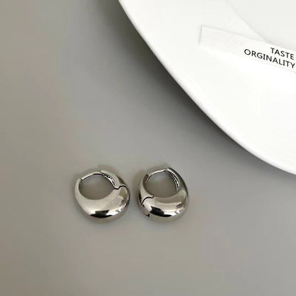 Classic Earring with Timeless Appeal