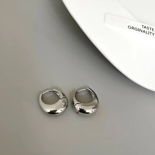 Classic Earring with Timeless Appeal