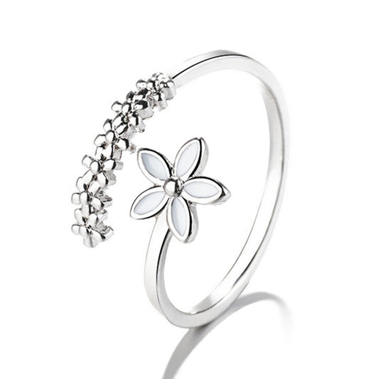 Charming Gold Ring for Any Occasion
