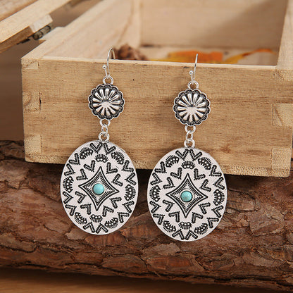 Charming Earring for Any Occasion