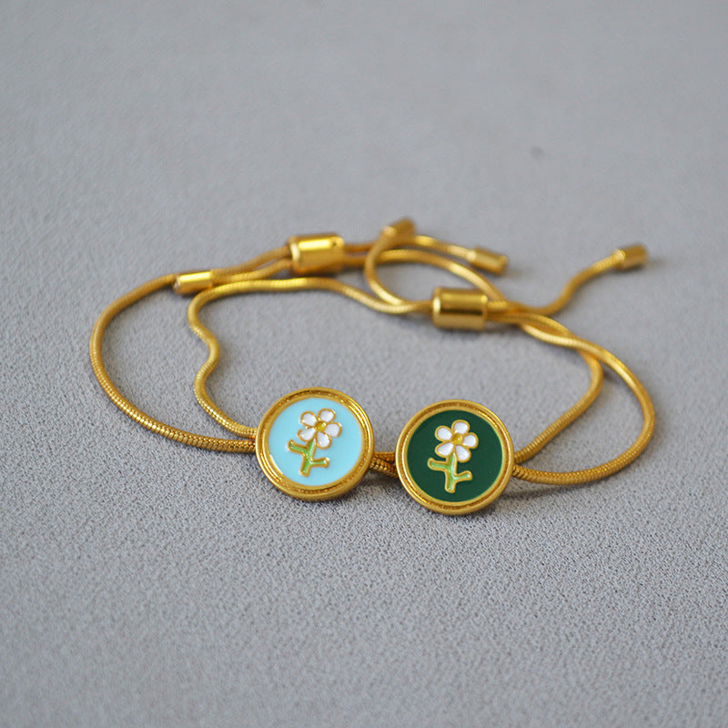Romantic Gold Bracelet for Special Moments