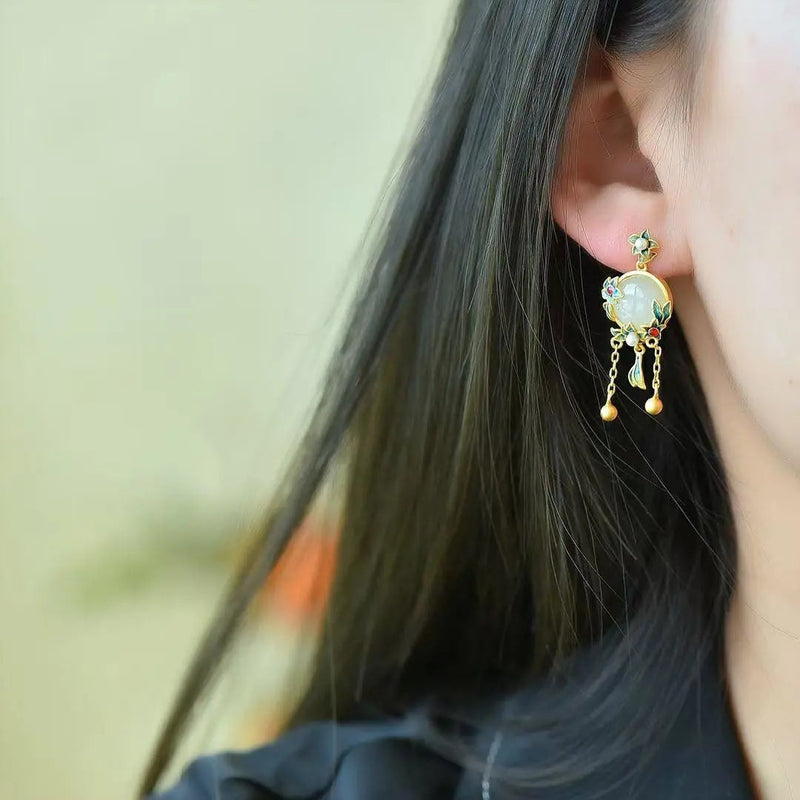Elegant Silver Earring for Every Occasion
