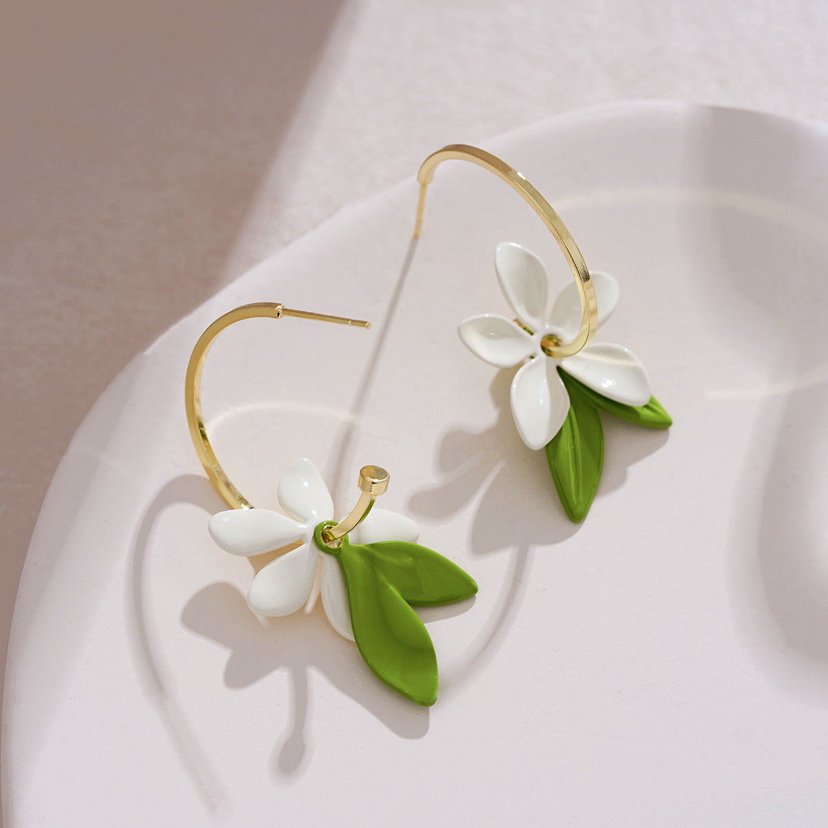 Romantic Earring for Special Moments