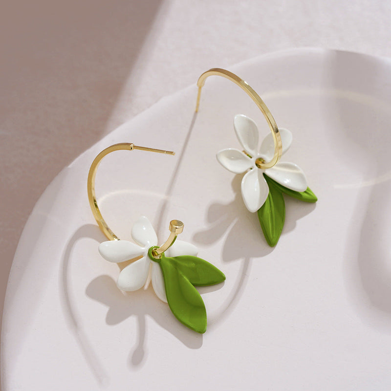 Romantic Earring for Special Moments