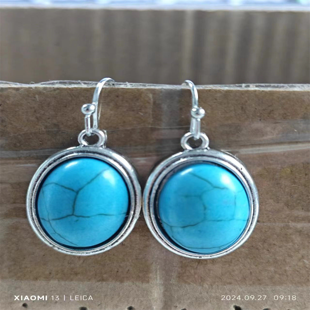 Classic Earring with Timeless Appeal