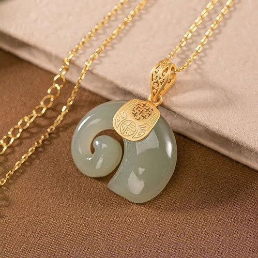 Beautiful Silver Necklace with Unique Style
