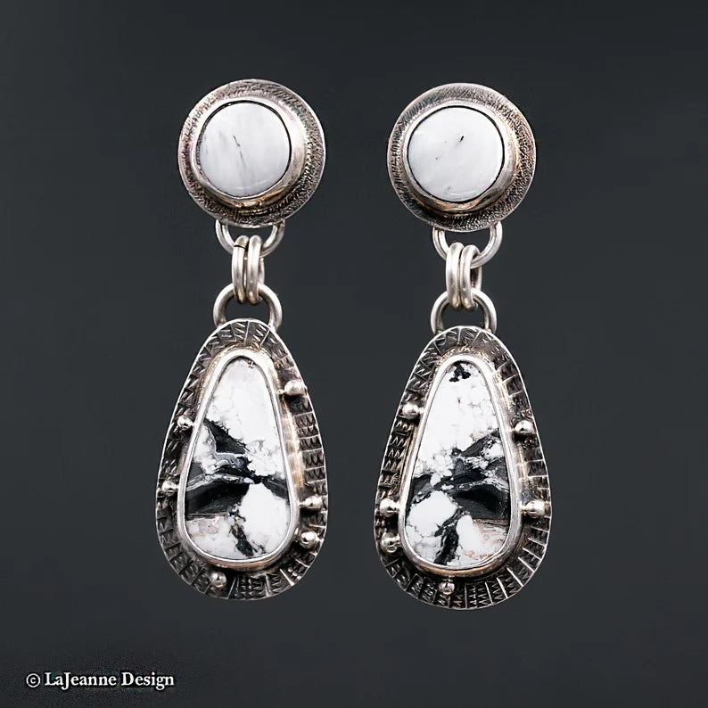 Charming Earring for Any Occasion