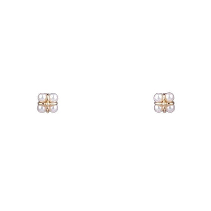 Classic Pearl Earring with Timeless Appeal