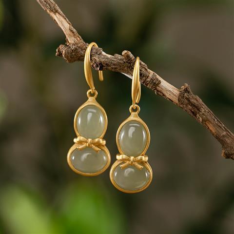 Vintage Handmade Gold Earring