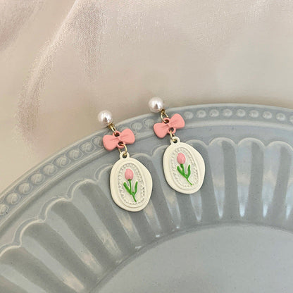 Charming Pearl Earring for Any Occasion