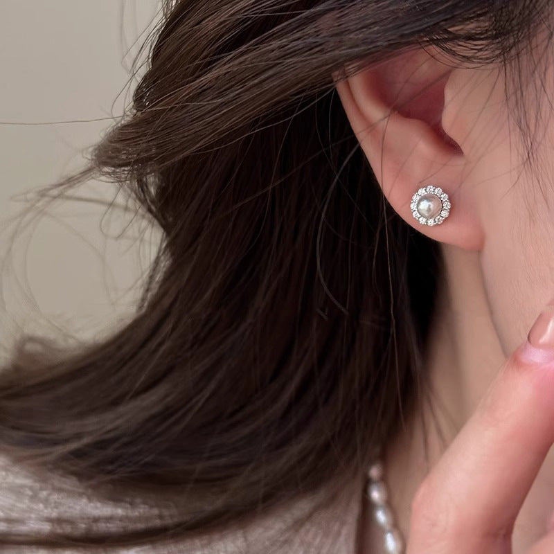 Romantic Pearl Earring for Special Moments