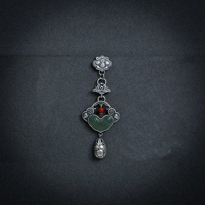 Charming Silver Pendant for Any Occasion