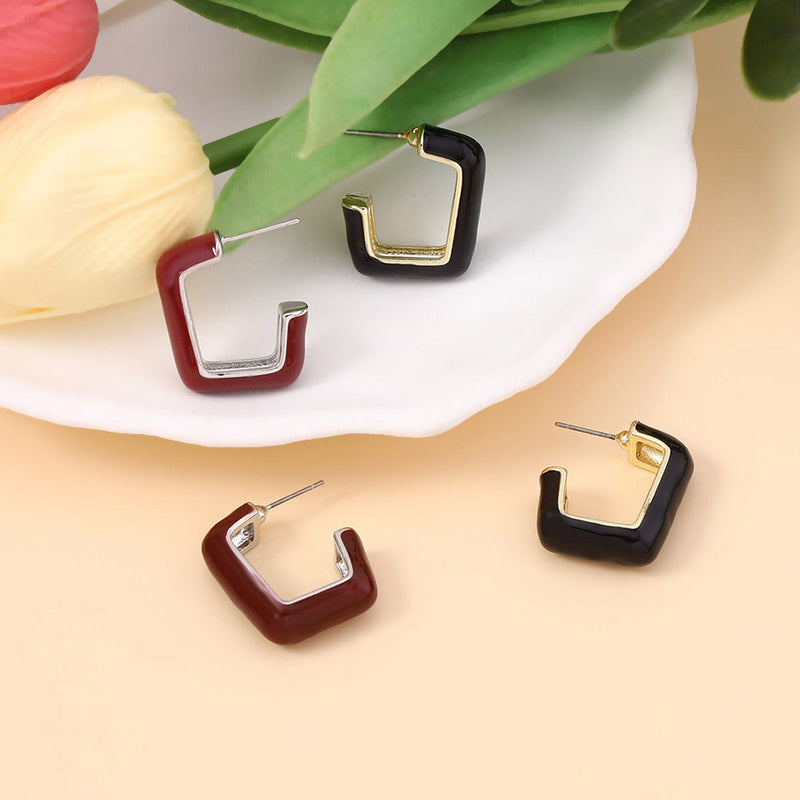 Classic Earring with Timeless Appeal