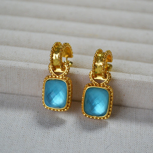 Romantic Silver Earring for Special Moments